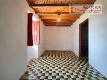 Moradia T1 para Venda em Perais