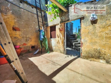 Moradia T1 para Venda em Perais