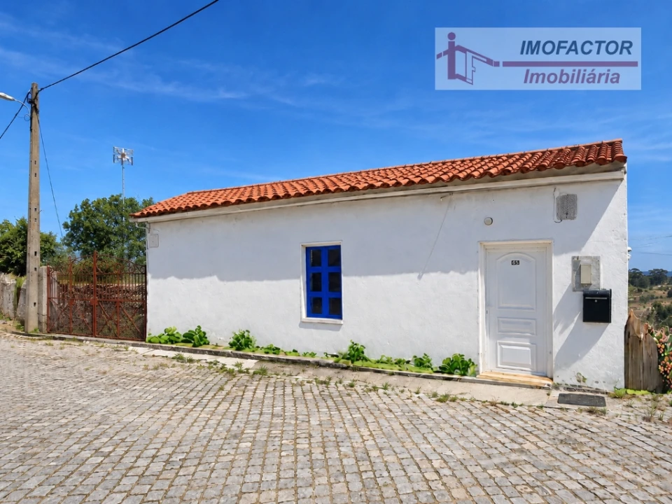Moradia T1 para Venda em Perais Foto 1