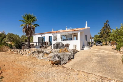 Moradia T5 para Venda em Olhão