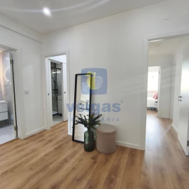 Apartamento T3 para Venda em Benfica