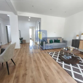 Apartamento T3 para Venda em Benfica