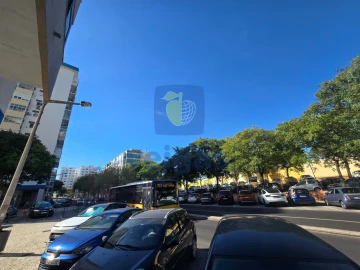 Apartamento T3 para Venda em Benfica