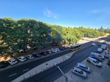 Apartamento T3 para Venda em Benfica