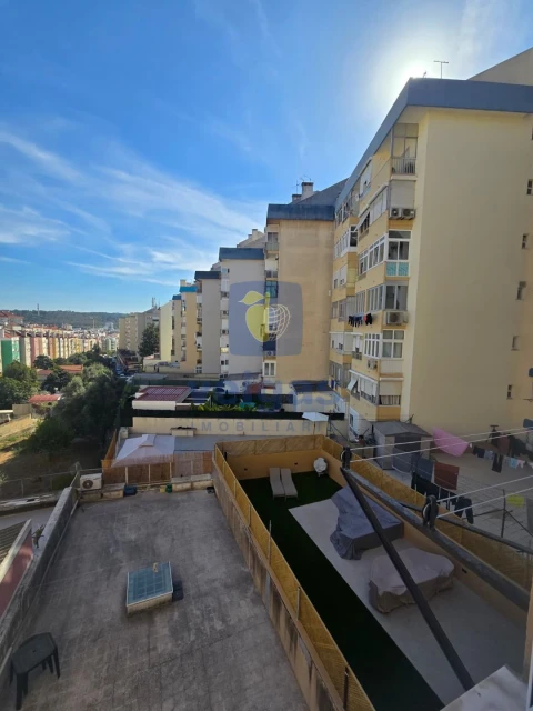 Apartamento T3 para Venda em Benfica