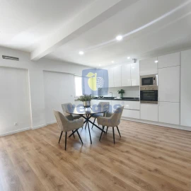 Apartamento T3 para Venda em Benfica