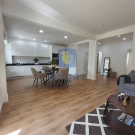 Apartamento T3 para Venda em Benfica