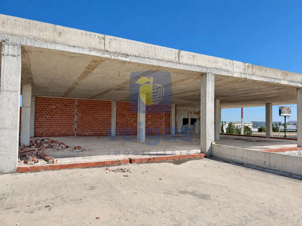 Armazém para Venda em Sacavém e Prior Velho Foto 12