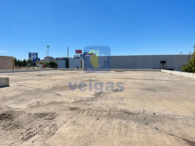 Armazém para Venda em Sacavém e Prior Velho Foto 11