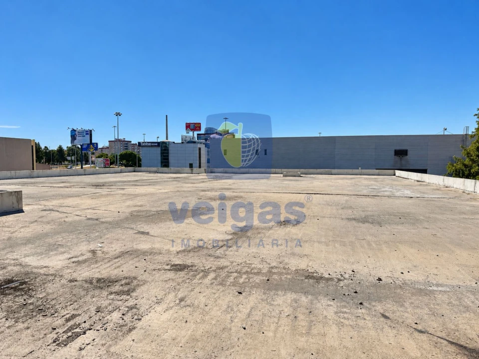 Armazém para Venda em Sacavém e Prior Velho Foto 11