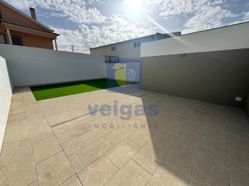 Moradia T4 para Venda em Atouguia da Baleia