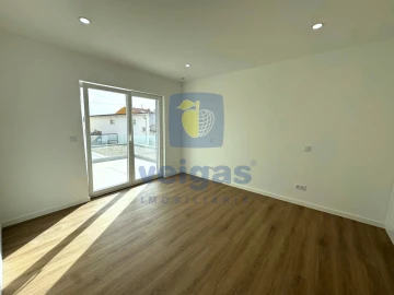Moradia T4 para Venda em Atouguia da Baleia