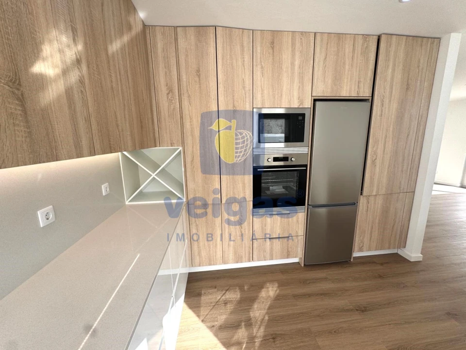 Moradia T4 para Venda em Atouguia da Baleia Foto 11