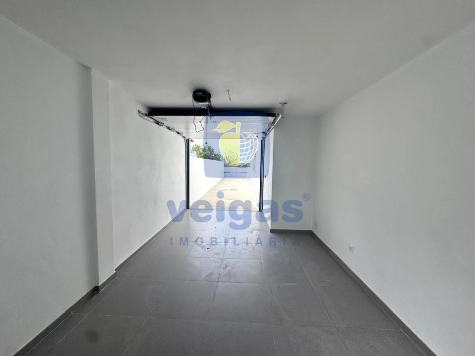 Moradia T4 para Venda em Atouguia da Baleia Foto 32