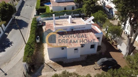 Moradia T2 para Venda em Albufeira e Olhos de Água