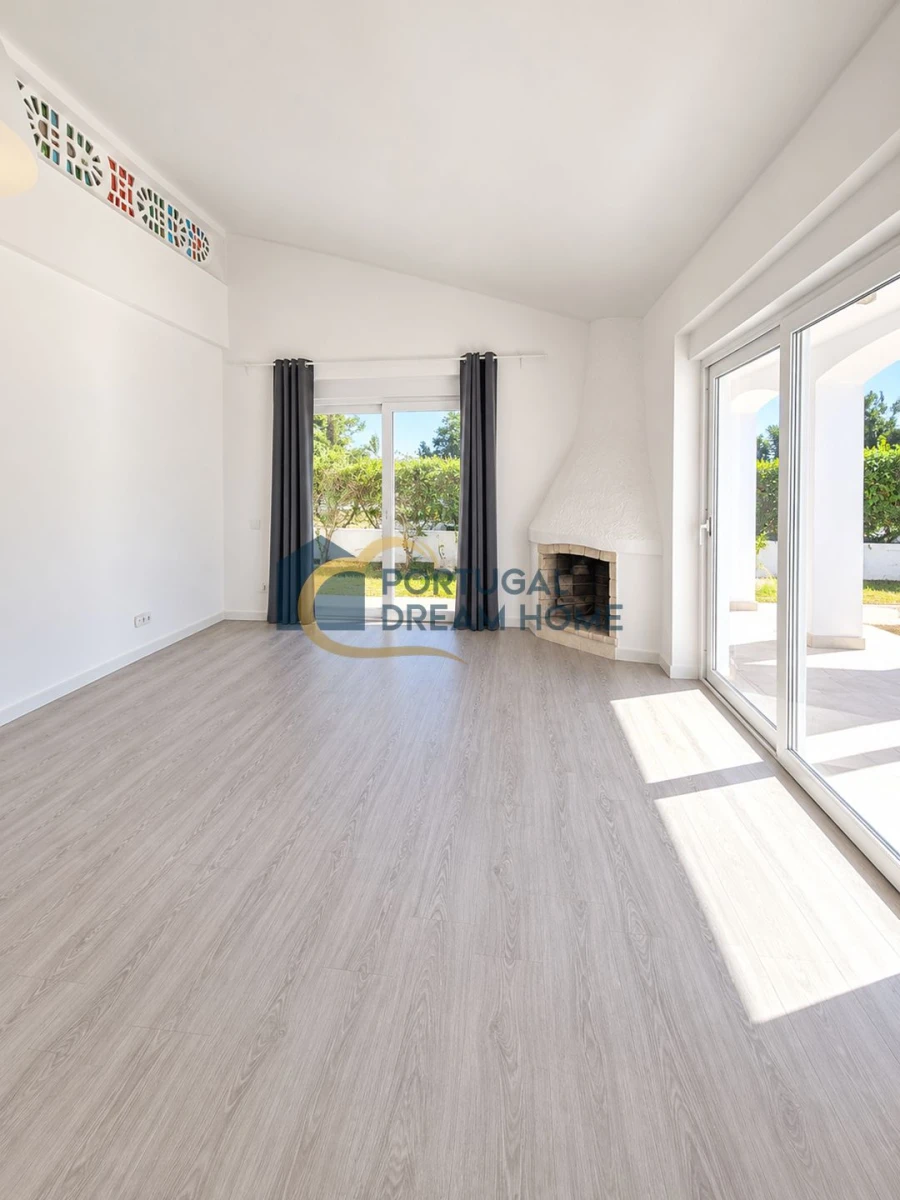 Moradia T2 para Venda em Albufeira e Olhos de Água Foto 4