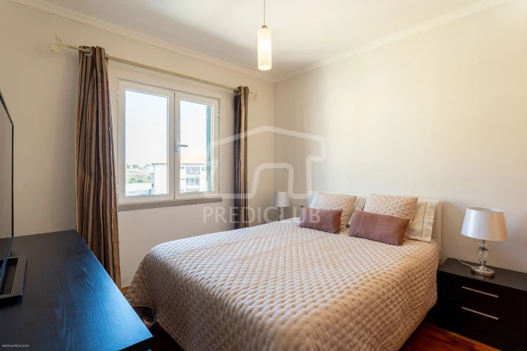 Apartamento T2 para Venda em Caniço Foto 6