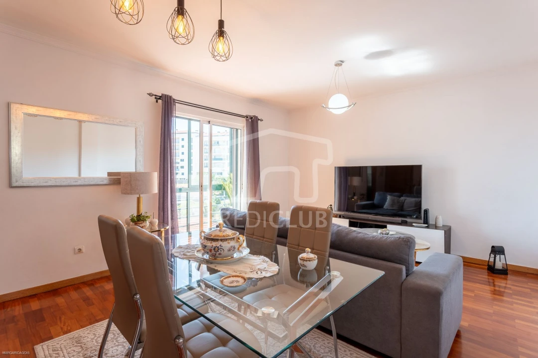 Apartamento T2 para Venda em Caniço Foto 4