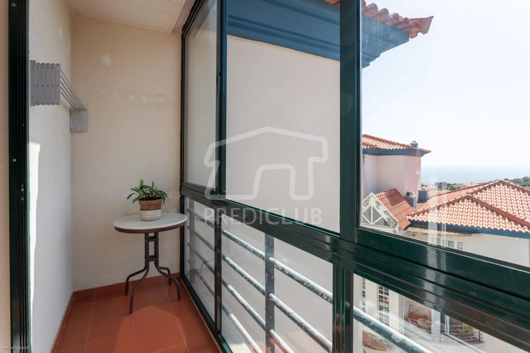 Apartamento T2 para Venda em Caniço Foto 12