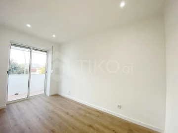 Apartamento T2 para Venda em Venteira
