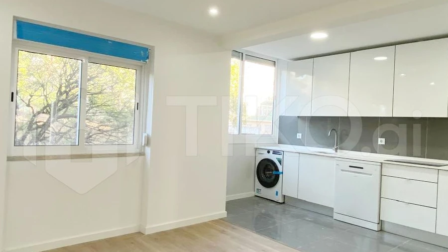 Apartamento T2 para Venda em Venteira