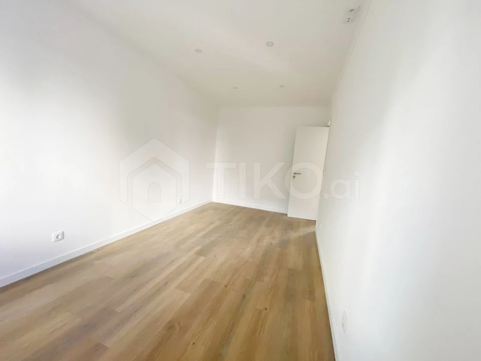 Apartamento T3 para Venda em Falagueira-Venda Nova Foto 14