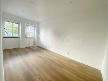 Apartamento T3 para Venda em Falagueira-Venda Nova