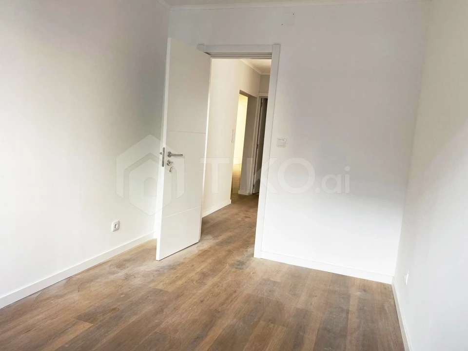 Apartamento T3 para Venda em Falagueira-Venda Nova Foto 18