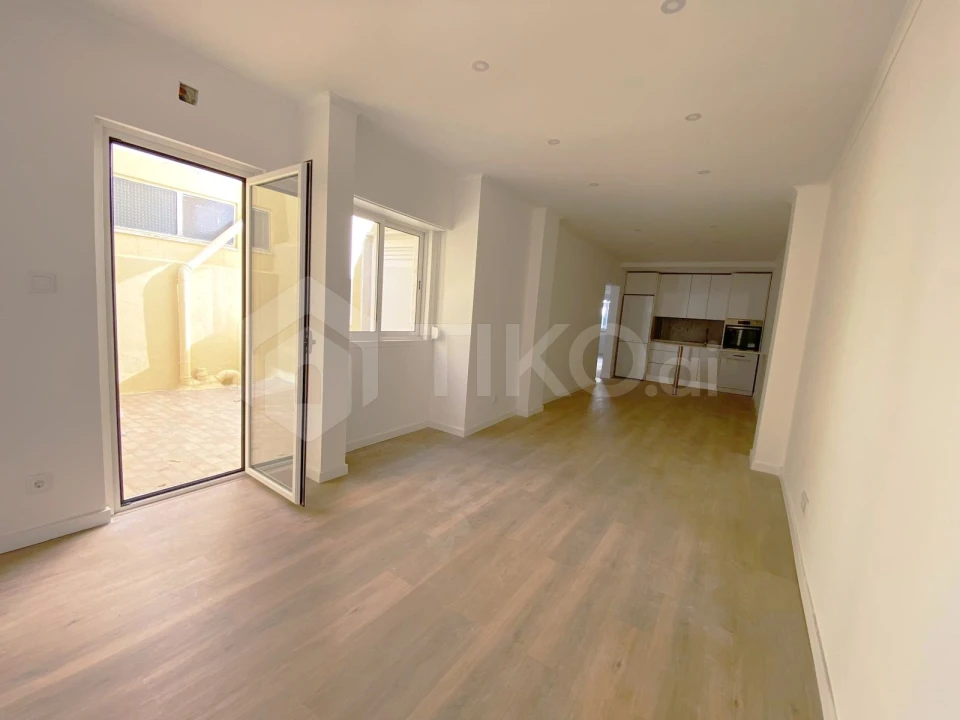Apartamento T3 para Venda em Falagueira-Venda Nova Foto 1