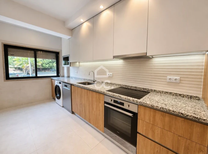 Apartamento T3 para Arrendamento em Loures Foto 7