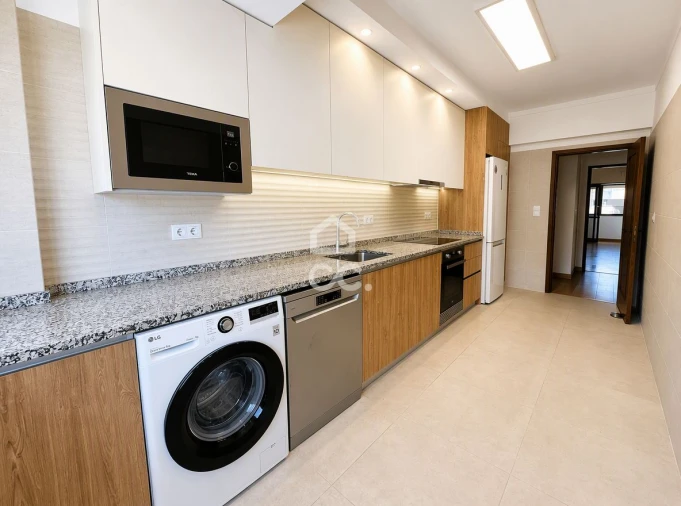 Apartamento T3 para Arrendamento em Loures Foto 5