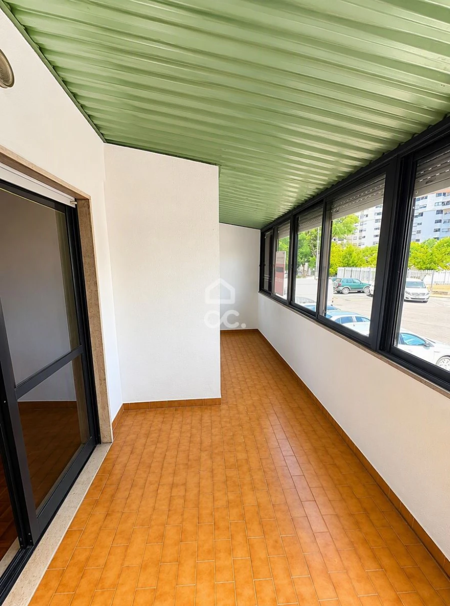 Apartamento T3 para Arrendamento em Loures Foto 20