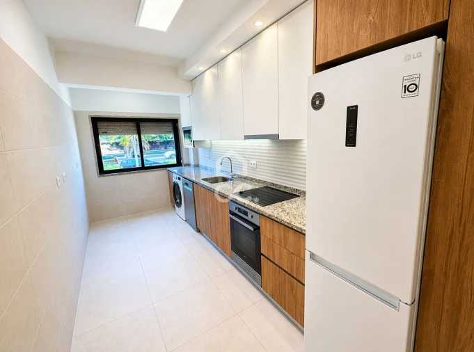 Apartamento T3 para Arrendamento em Loures Foto 6