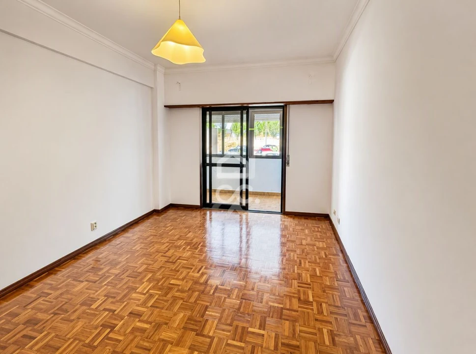 Apartamento T3 para Arrendamento em Loures Foto 12