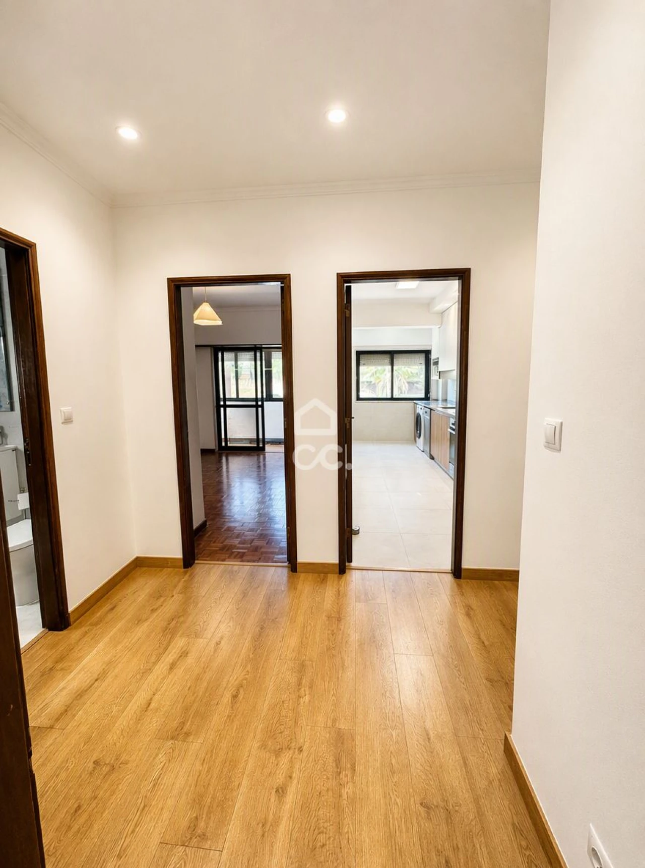 Apartamento T3 para Arrendamento em Loures Foto 9