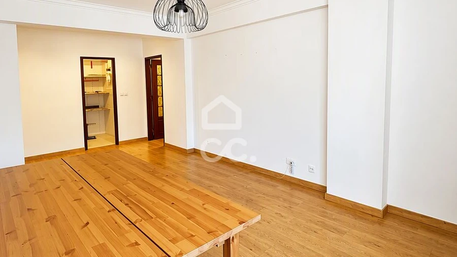 Apartamento T3 para Arrendamento em Loures