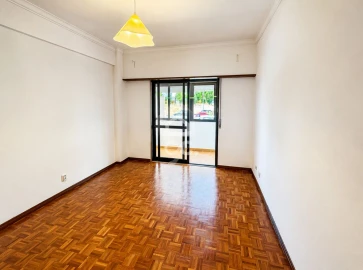 Apartamento T3 para Venda em Loures