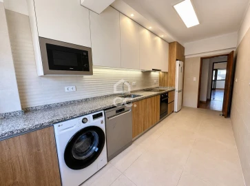 Apartamento T3 para Venda em Loures