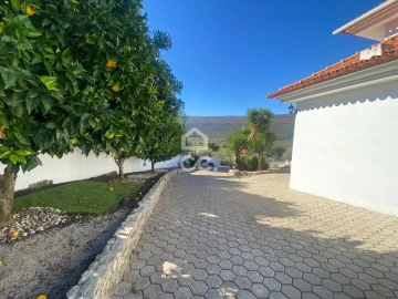 Moradia T5 para Venda em Mira de Aire