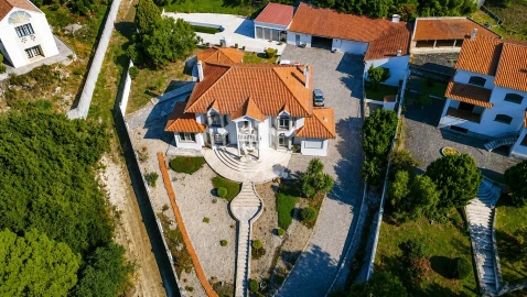 Moradia T5 para Venda em Mira de Aire