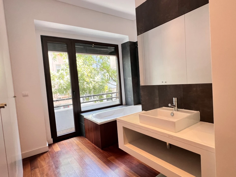 Apartamento T4 para Venda em Avenidas Novas Foto 13