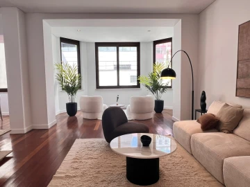 Apartamento T4 para Venda em Avenidas Novas