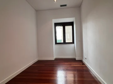 Apartamento T4 para Venda em Avenidas Novas