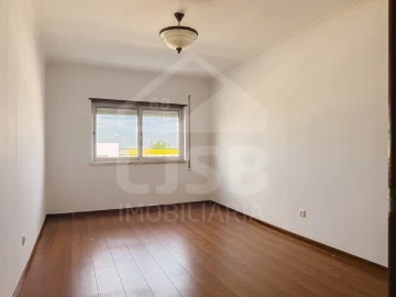 Apartamento T2 para Venda em Benavente