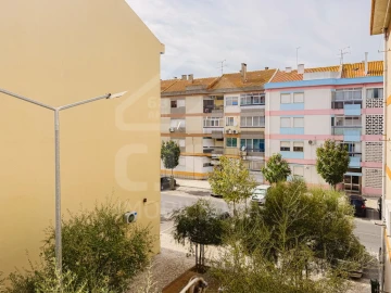 Apartamento T2 para Venda em Benavente