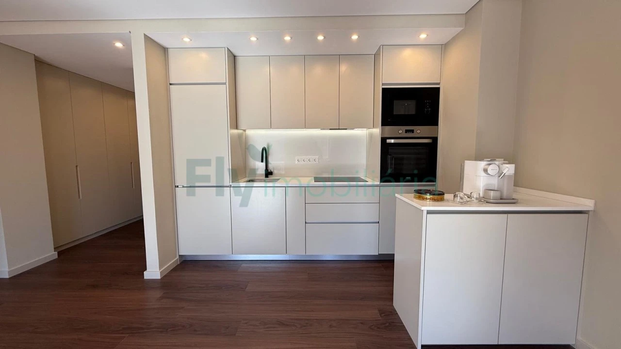 Apartamento T2 para Venda em Azurem Foto 2