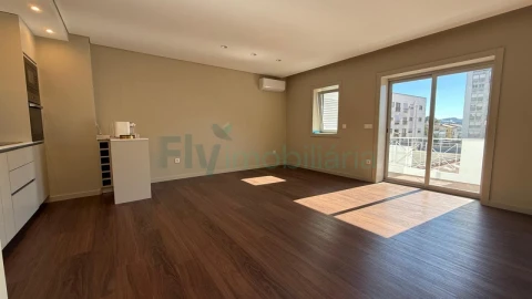 Apartamento T2 para Venda em Azurem