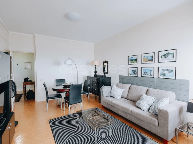 Apartamento T3 para Arrendamento em Ponta Delgada (São Pedro) Foto 2