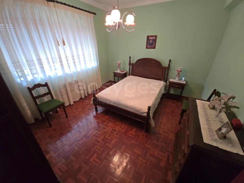 Moradia T5 para Venda em Mouronho Foto 32