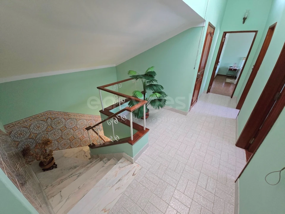 Moradia T5 para Venda em Mouronho Foto 40